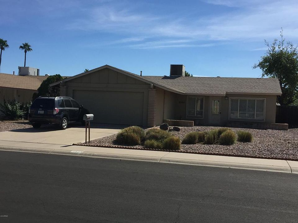 1st image of 2523 E Dahlia Dr