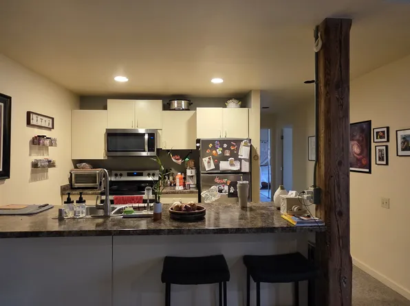 639 Monroe St #301, Sheboygan Falls, WI 53085