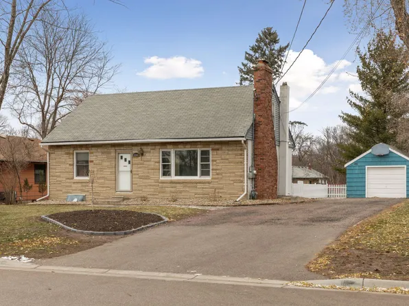 2264 W 105th St, Minneapolis, MN 55431