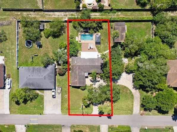 421 Mesquite Dr, Laguna Vista, TX 78578