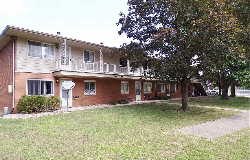 1st image of 805 W Pine Hill Ln #11389579