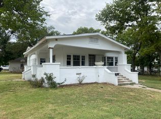202 N 7th St, Ponca City, OK 74601