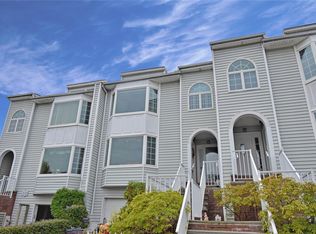24107B Oak Park Dr #57B, Flushing, NY 11362