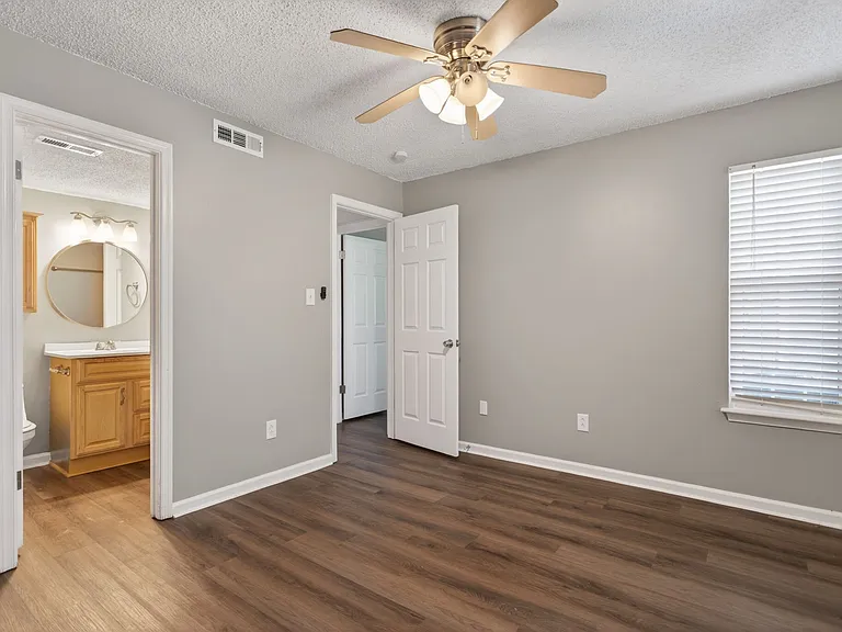 3528 Dublin Ct — Photo 16