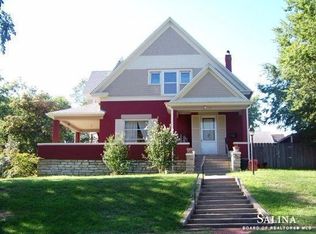 332 W 8th St, Concordia, KS 66901