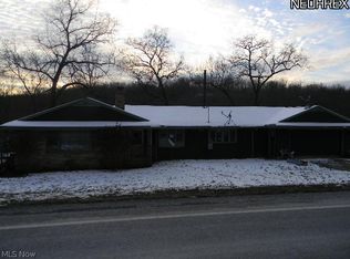 1273 Magnolia Rd NW, Magnolia, OH 44643