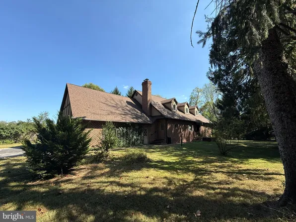 1 Barnitz Rd, Carlisle, PA 17015