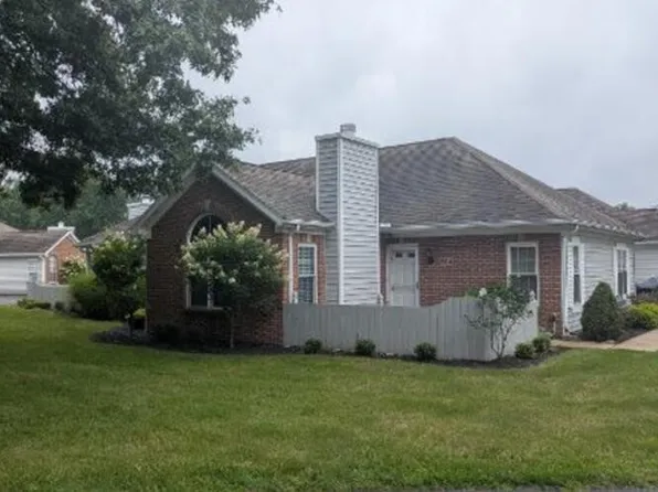 50 Stratford Green Dr APT 4, Canfield, OH 44406