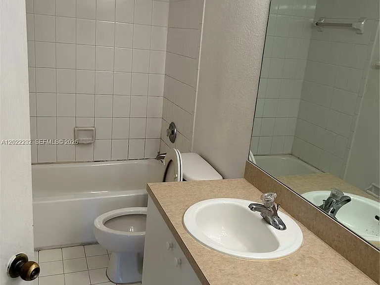 4513 Woodland Cir #4513 — Photo 9