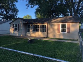 1712 S Oakdale Dr, Yorktown, IN 47396
