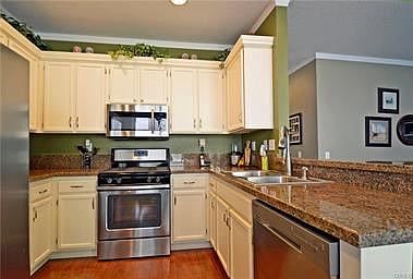 2nd image of 2120 Paseo Grande