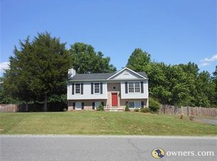 11903 Falcon Ridge Dr, Fredericksburg, VA 22407