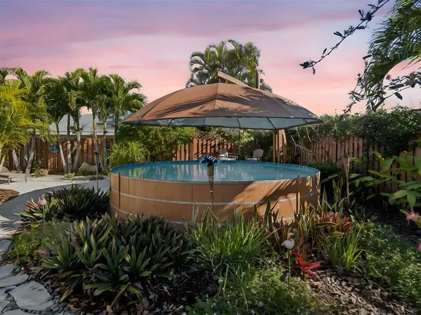 618 Whitfield Ave, Sarasota, FL 34243