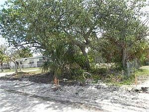3rd image of 5218 NE 14th Ave