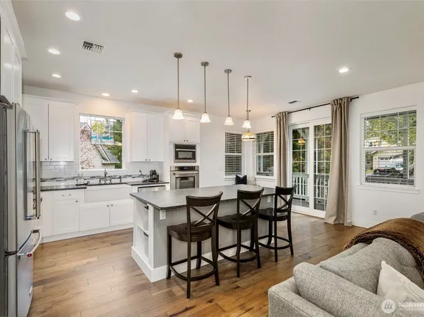28 Deer Hollow Road, Port Ludlow, WA 98365