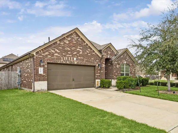2702 Osprey Ln, Pearland, TX 77581
