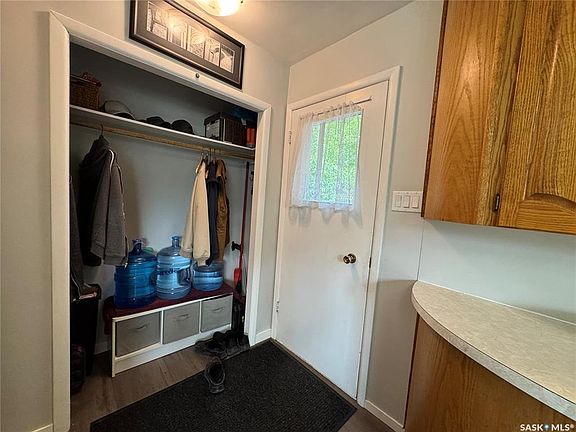 2nd image of 401 2nd Ave