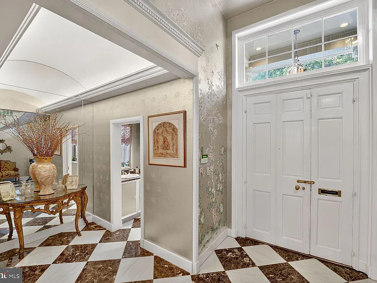 2310 Kalorama Rd NW — Photo 35
