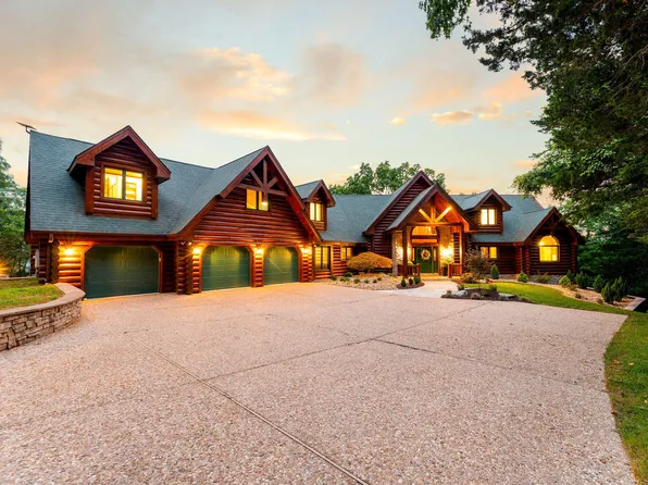 457 Hunters Glen Lane, Kimberling City, MO 65686