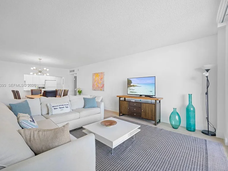 19370 Collins Ave #422 — Photo 6