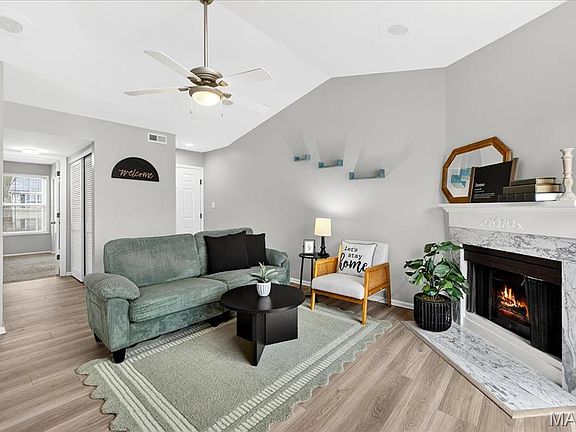 2nd image of 175 Harvest Moon Ct #D