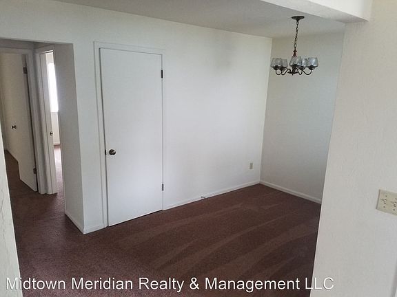 4th image of 1563 Willow Bend Way APT A