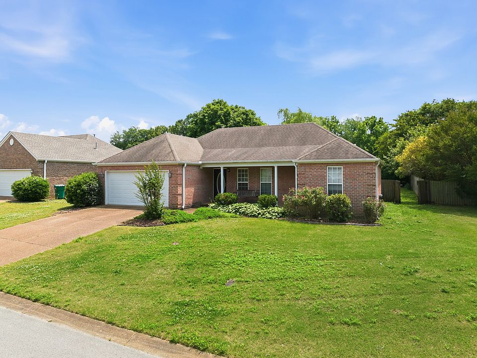 1st image of 270 Reed Cir