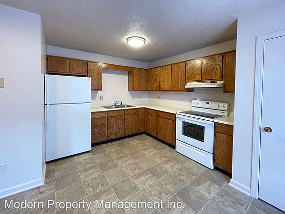 4th image of 219 Russell Ct Unit C