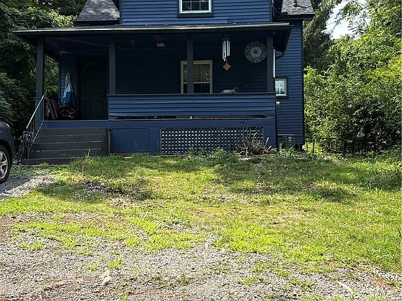 2nd image of 1503 Clinton Rd