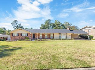 3901 Brookwood Dr, Phenix City, AL 36867