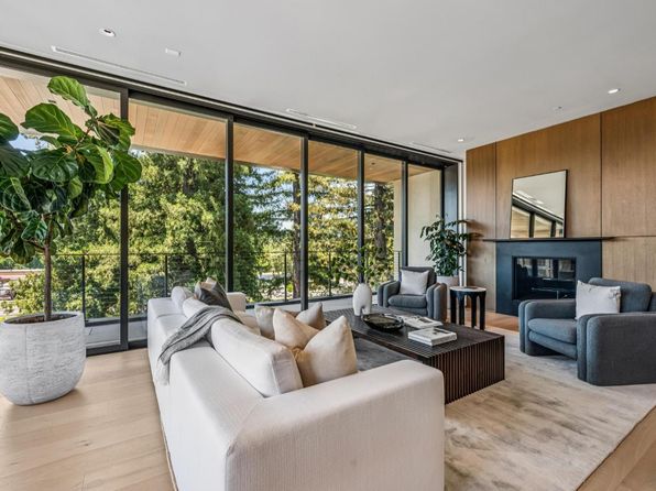 151 Sawmill Circle #402 - 3bd/4ba, 3,186 sqft - in Healdsburg, CA