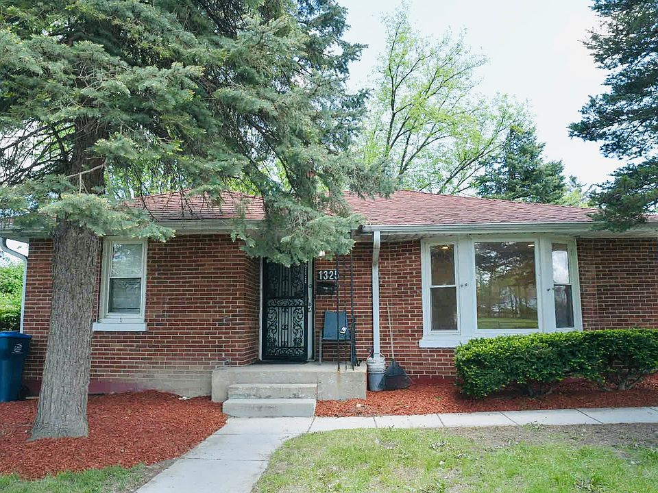 1st image of 1325 Glenn Dr