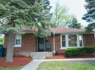 1325 Glenn Dr, North Chicago, IL 60064