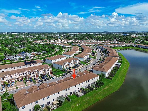 3rd image of 12685 NW 23rd Pl