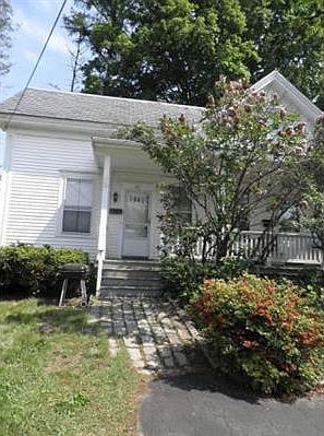 1st image of 42 Courtland St