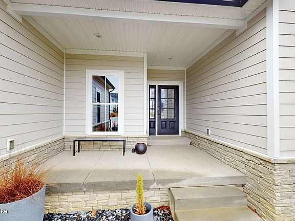3rd image of 129 Highpoint Ct