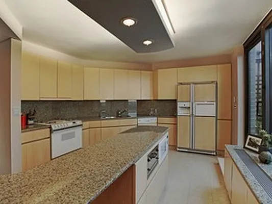 Rented by Corcoran | media 24