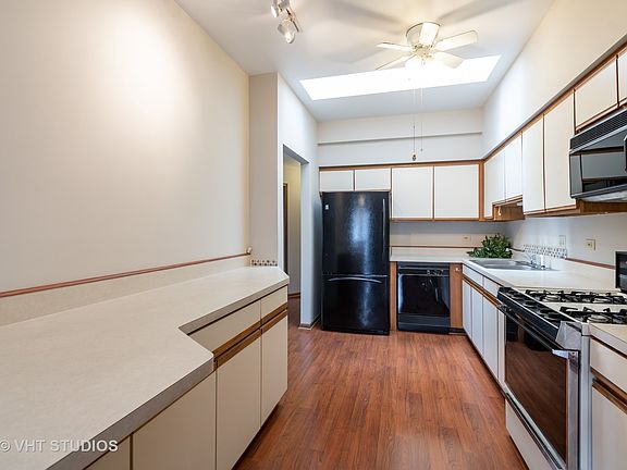 4th image of 11236 Bradley Ct