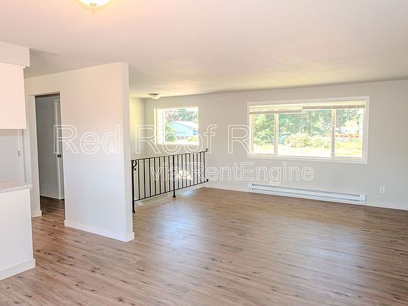3rd image of 20121 70th Ave E