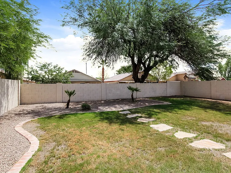 305 N Abalone Dr — Photo 16
