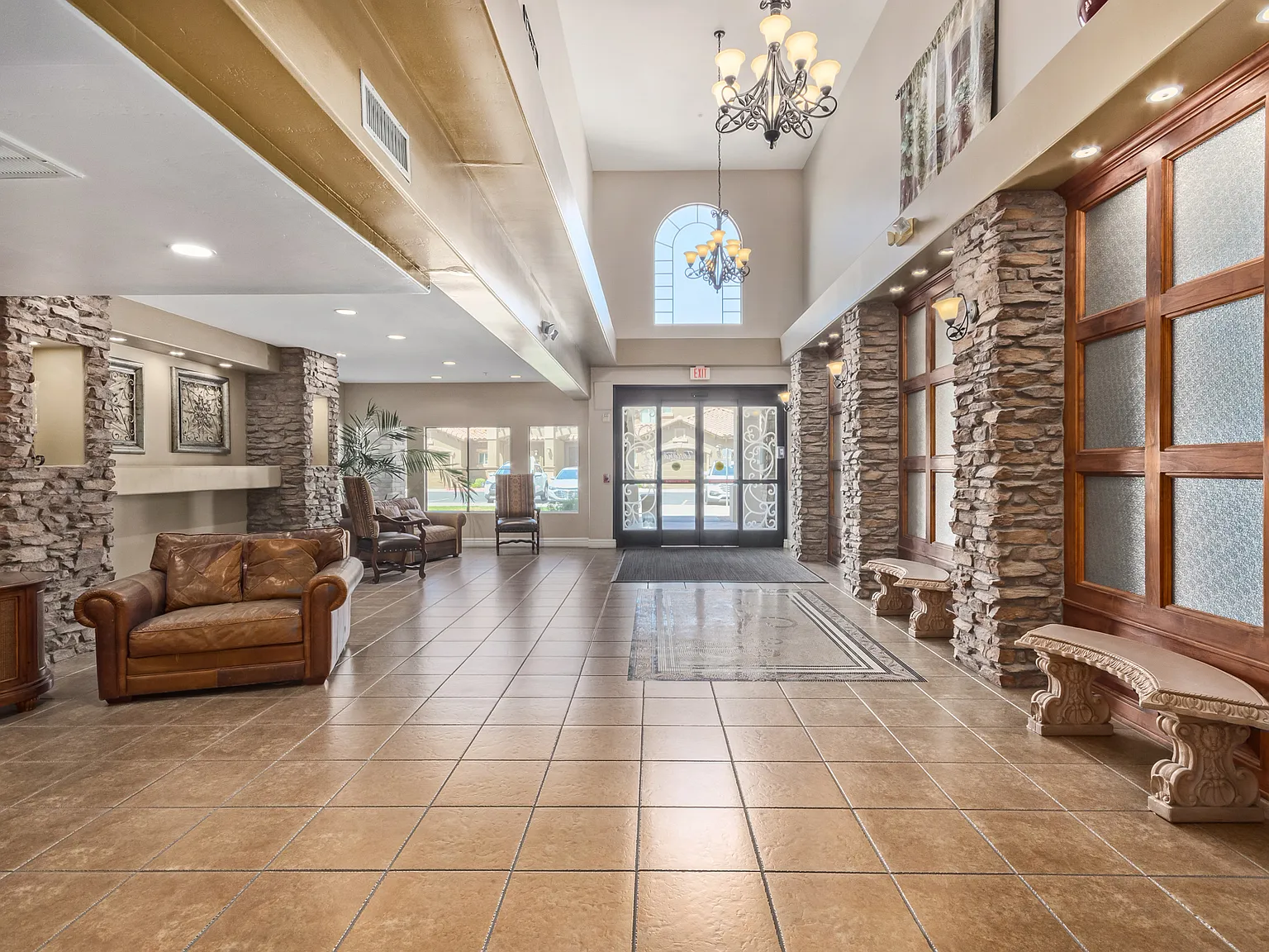 5450 East Deer Valley Drive - 2173 — Photo 3