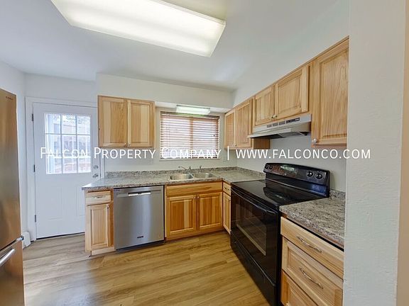 2nd image of 4725 Picturesque Dr APT A