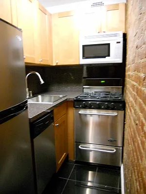 Rented by The Loft Broker | media 22