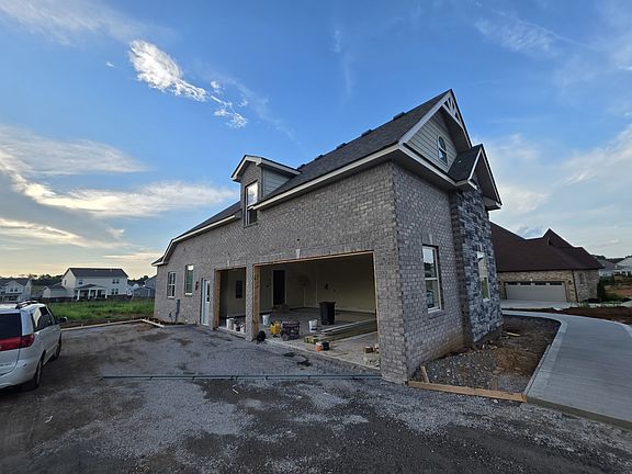 2nd image of 839 Shady Bluff Trl #6