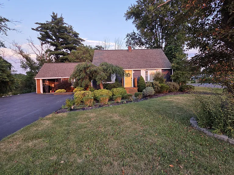 5746 S Bay Rd — Photo 1