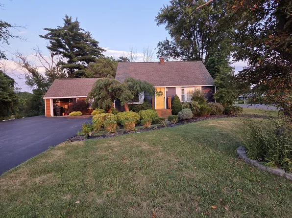 5746 S Bay Rd, Cicero, NY 13039