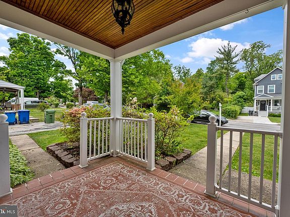4th image of 2713 Cheswolde Rd
