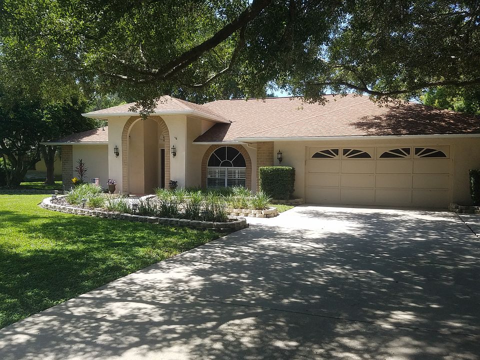 1st image of 5912 Hammock Woods Dr