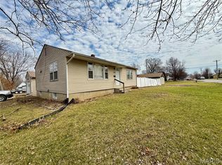 559 W Bell St, Montgomery City, MO 63361