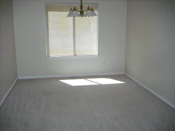 4th image of 5041 W Wood Ranch Dr